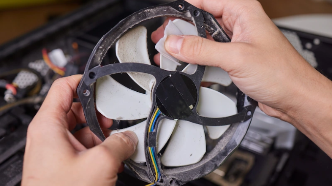 Berbagai Cara Mengatasi Kipas Laptop Berisik Bisa Dilakukan